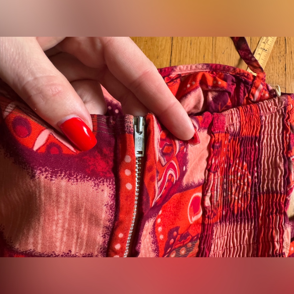 50s Vintage Kamehameha Red Cotton Sarong Wrap Dress - Picture 8 of 11